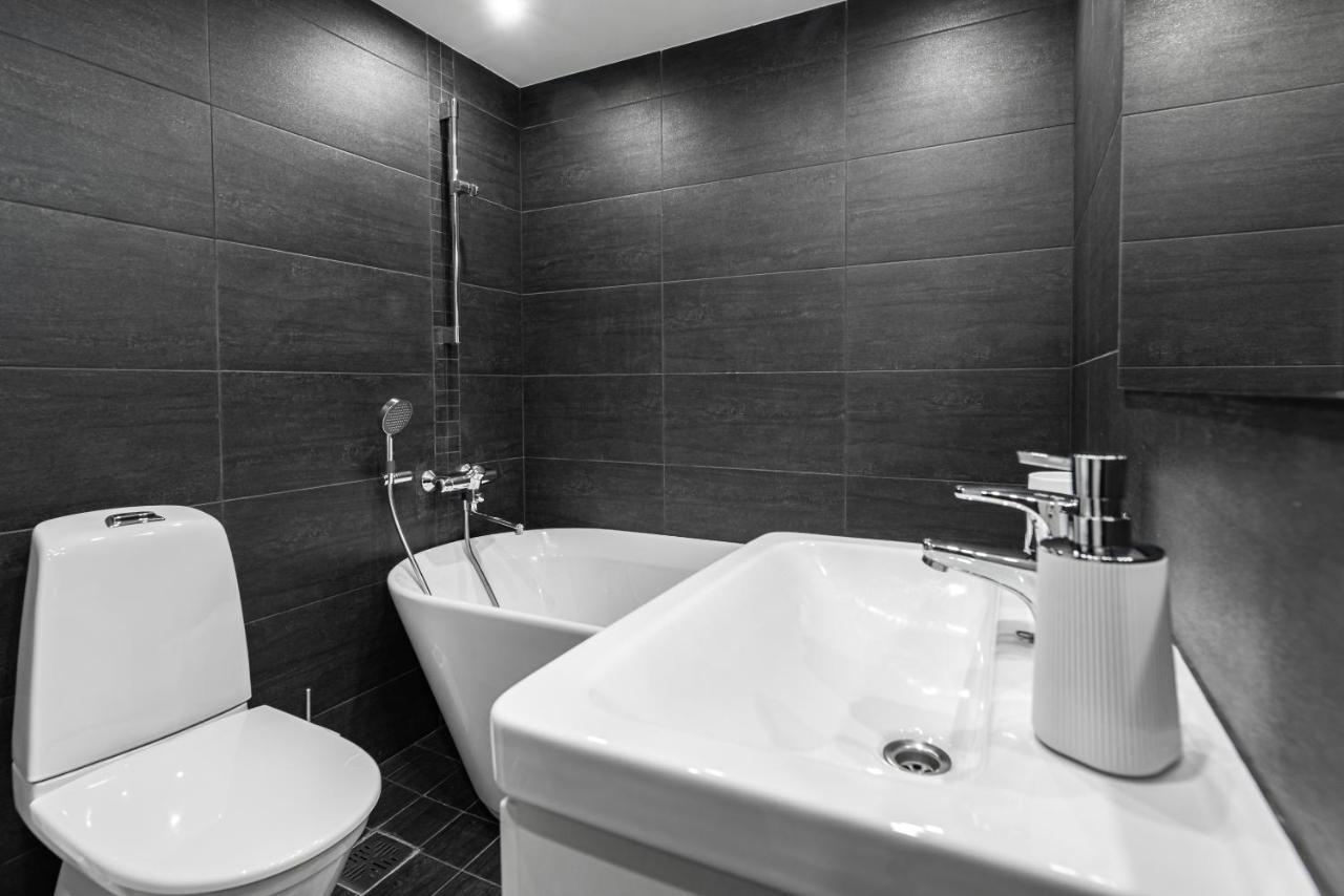 Airhome - Black&White Tallin Zewnętrze zdjęcie